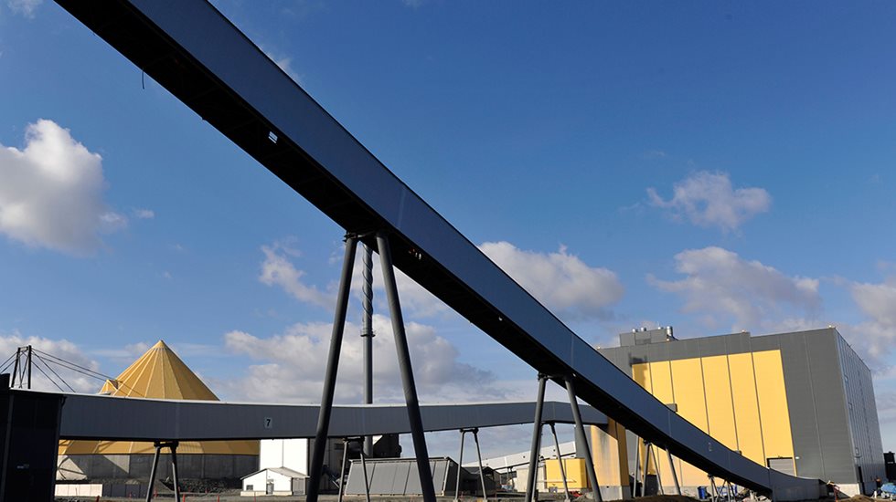 Kaivoksen esi-ja välimurskaus pystyvät käsittelemään tuplamäärän malmia, mutta jauhatuspiiriin on tehtävä hienosäätöä.