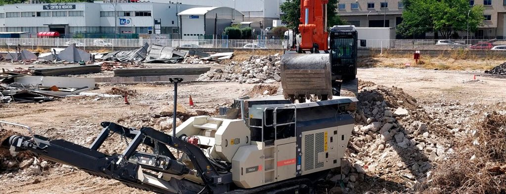 Nordtrack™ J90 mobile jaw crusher.