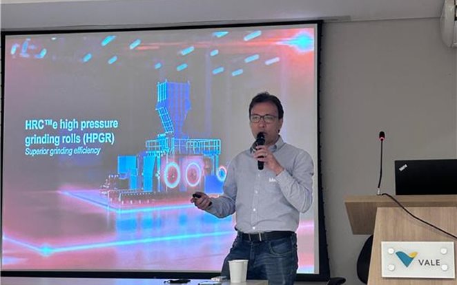 Equipe Metso Apresentando