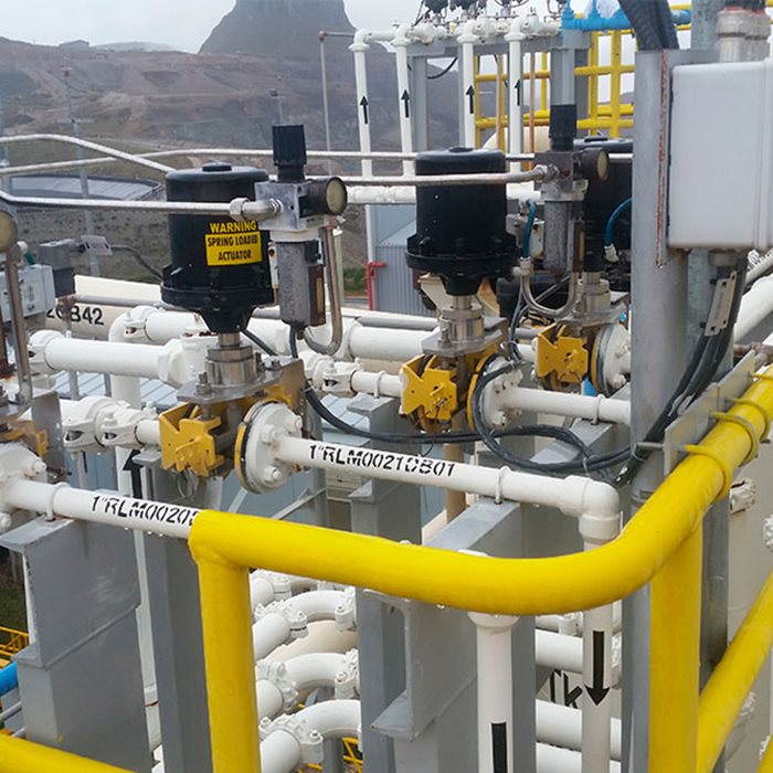 Milk of lime dosing valve