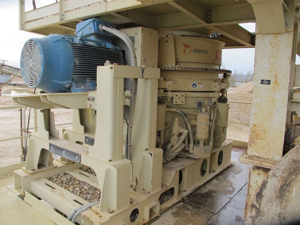 le  Metso Outotec HP3 assure la production qu’effectuaient précédemment les deux broyeurs