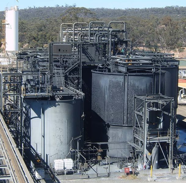 Outotec feed stock tank and primary BIOX reactor in operation.