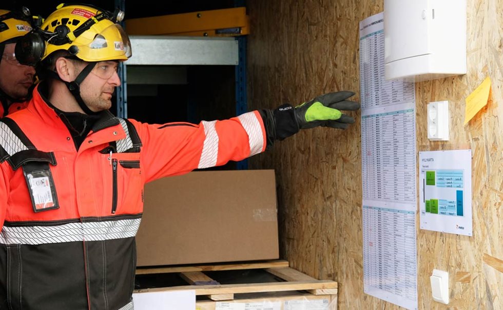 Jarkko Peräahon esittelemistä konteista löytyvät tarvittavat vara- ja kulutusosat tarkkojen osanumerointien avulla nopeasti.