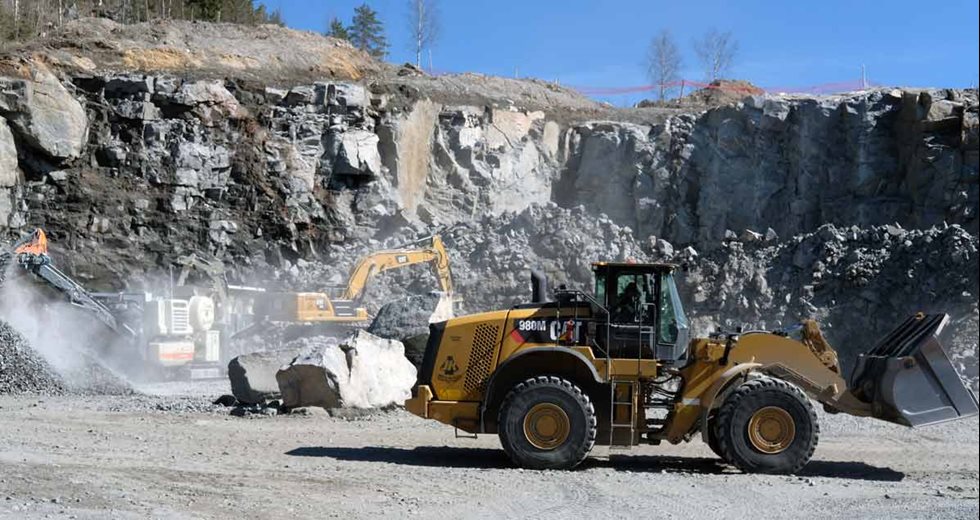 Pyörökuormaaja louhoksella.