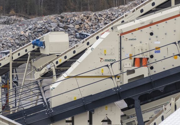 NW Series™ portable screens for simple transport between production sites.