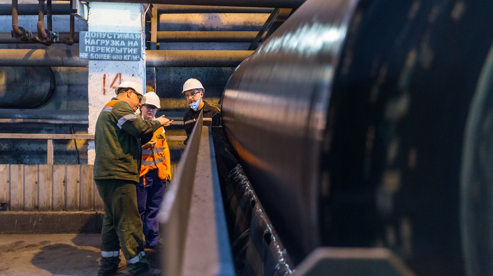 Metso employees investigate ways introduce process optimization.