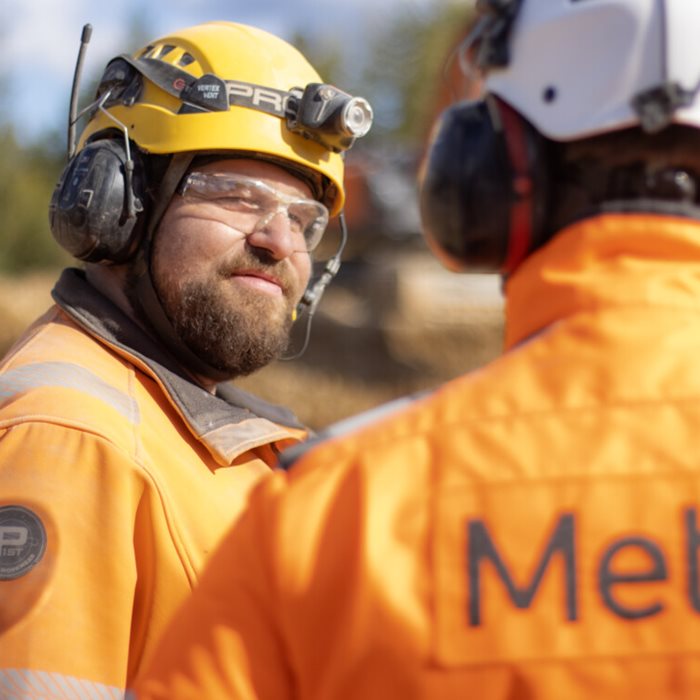 Parts for non-Metso gyratory crushers.