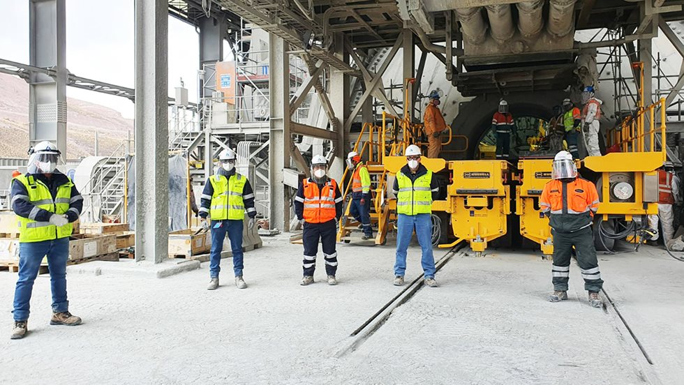 Team of maintenance engineers pictured at the Minera Chinalco site.