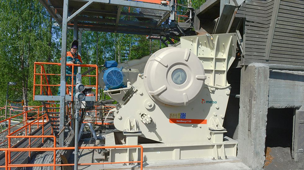 Installierter C130 Backenbrecher