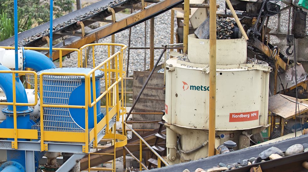 Crushing equipment at Gravicon site. 