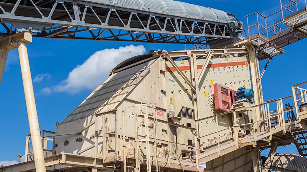 Peneiras modernas não necessitam de fundações especiais e podem ser instaladas em pisos industriais