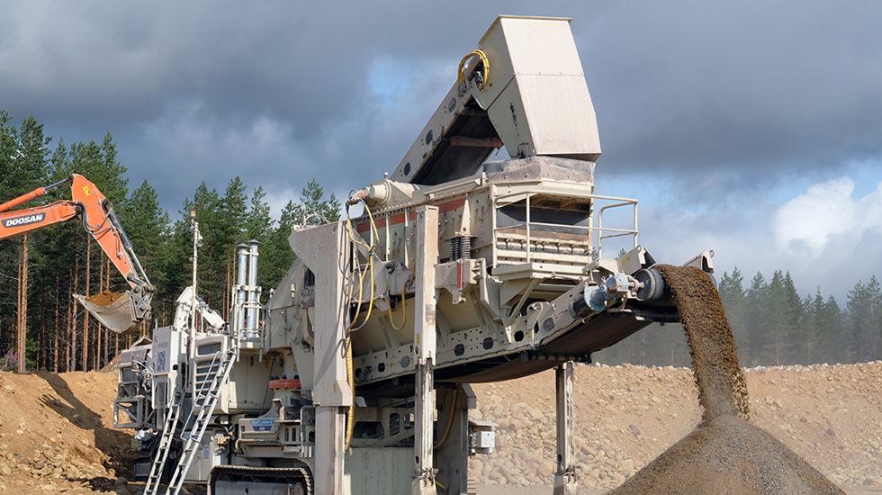 Uusvanha laite murskaa enemmän ja kuluttaa vähemmän, jolloin yhtiö saa urakat valmiiksi aiempaa nopeammin ja paremmalla kulurakenteella