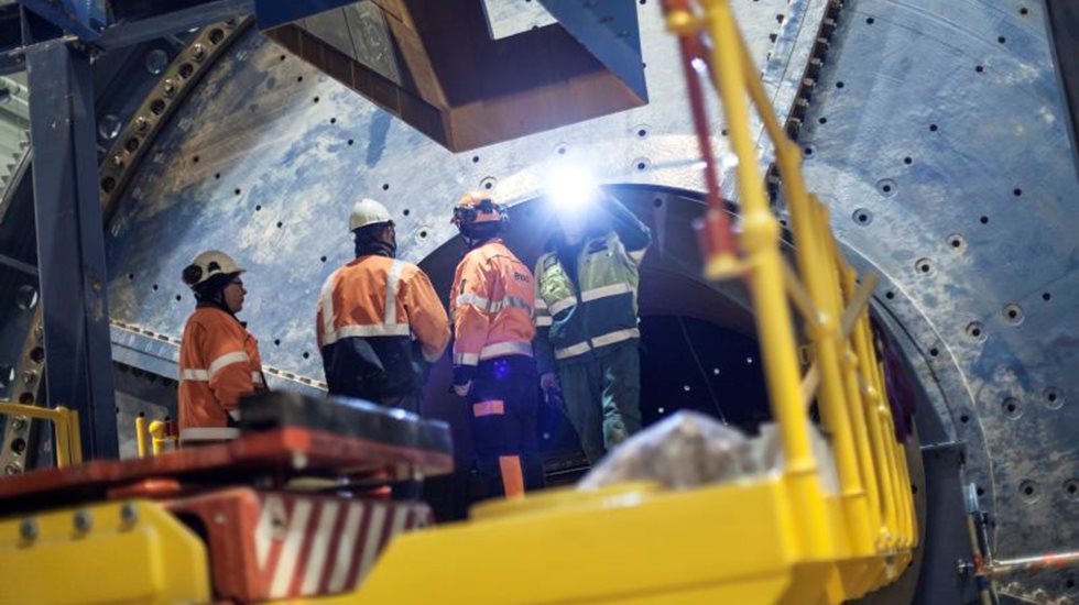 Las personas en la mina. 