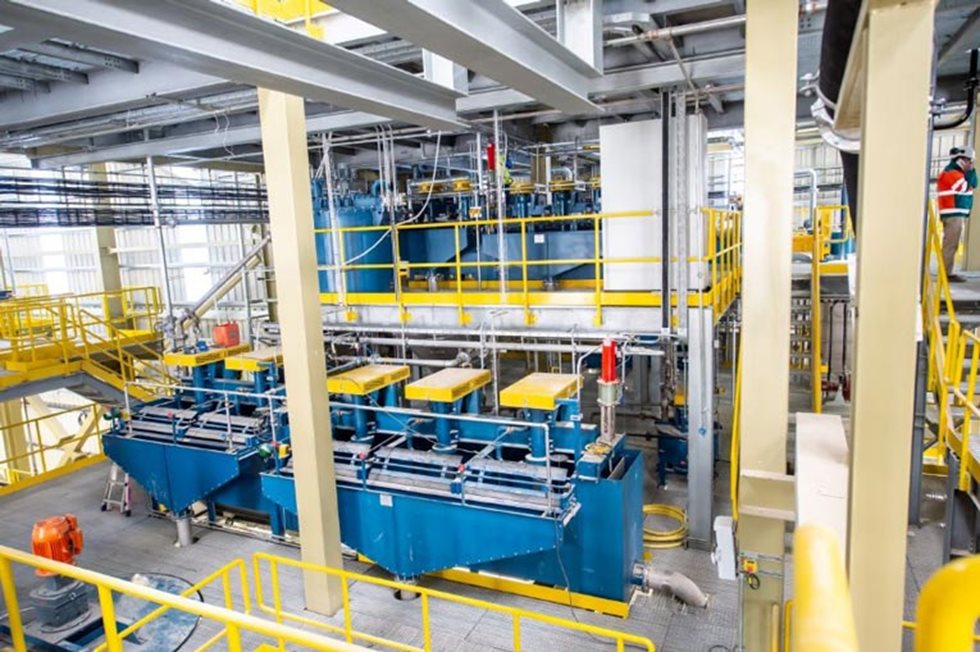 Flotationszellen in der Saloro-Mine