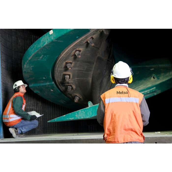 Metso hydrostatic lubrication system for grinding mills