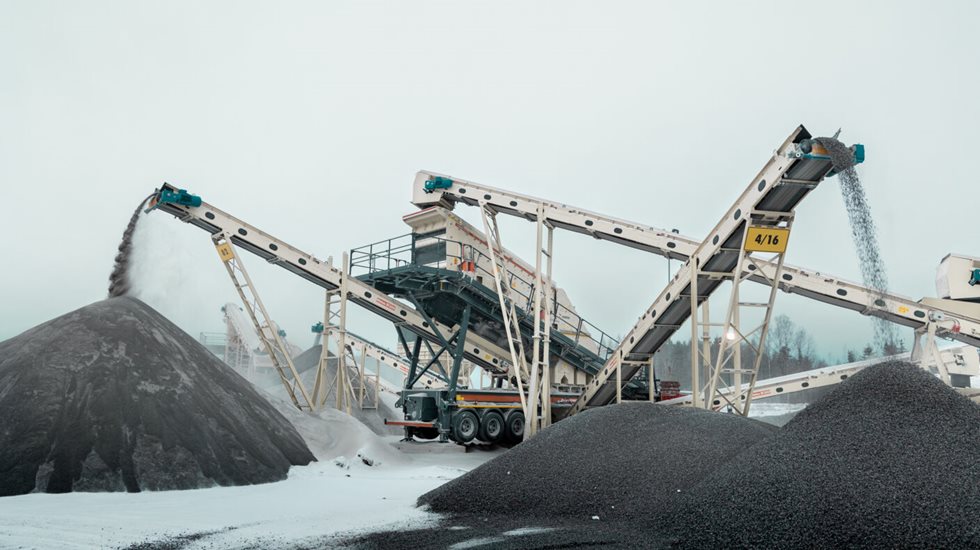 Metso NW Rapid portable plant in transportation