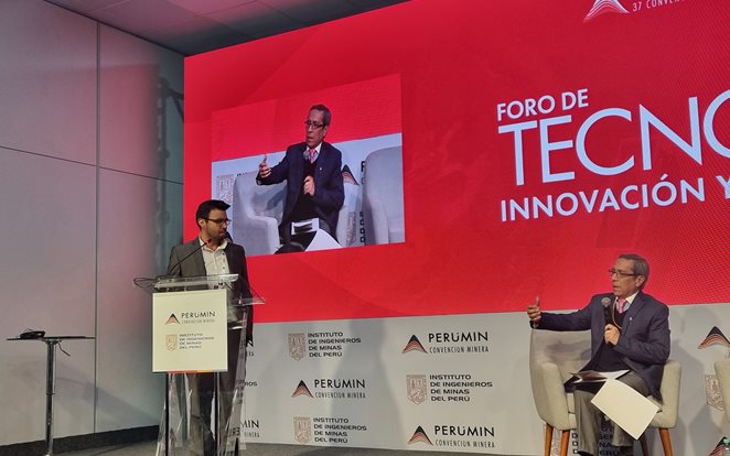 Guillermo Bermúdez, Director Product Technical Support en Metso, presentó la ponencia “Evaluación del desempeño de procesos como herramienta para modernización de espesadores”