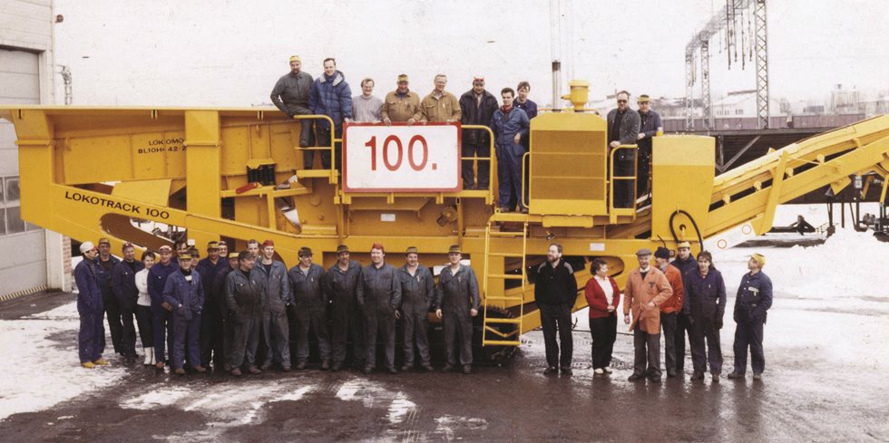 The hundredth Lokotrack was manufactured in 1989.