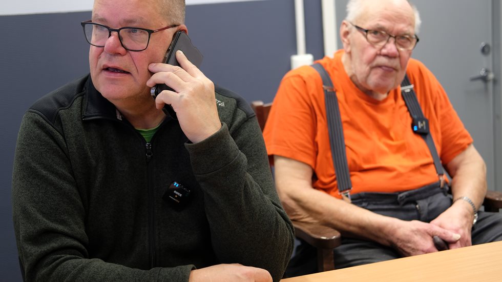 With Jouko and Mikko Mäkitalo at the same table, there’s nearly a century of crushing contracting experience.