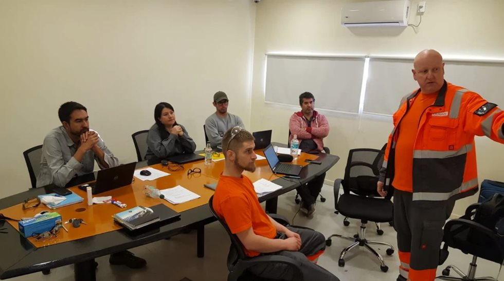  Laboratory personnel Metso Outotec