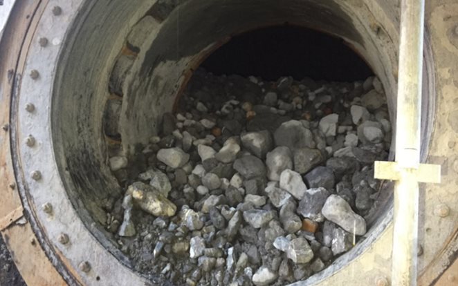 HGO2 SAG mill overload event