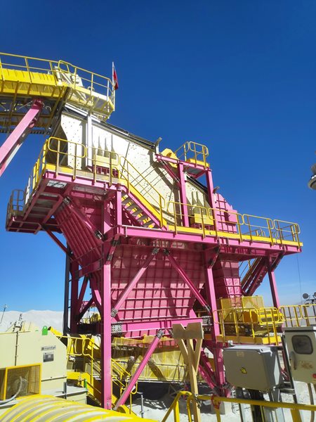 The structures were painted in a pink color to increase awareness around gender equality.
