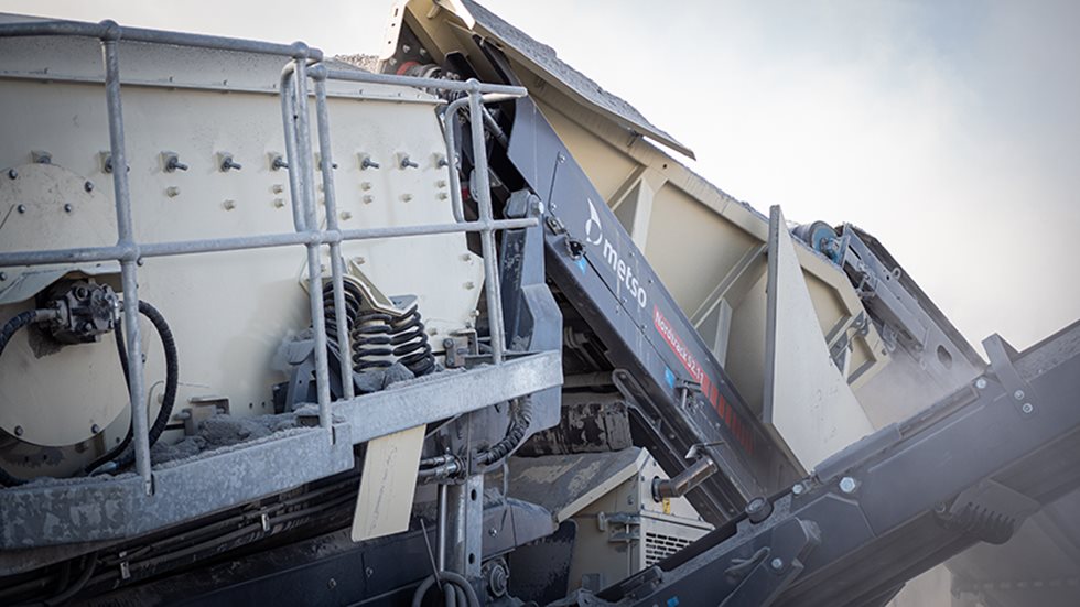 Metso Outotec's Nordtrack S2.11 at RKJ Rahikainen site