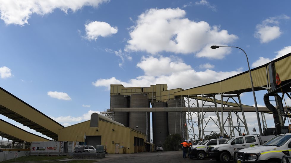 Outside view at the Glencore facility