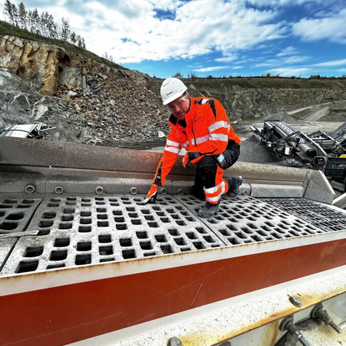 Lokotrack® ST2.8™ compatibility  