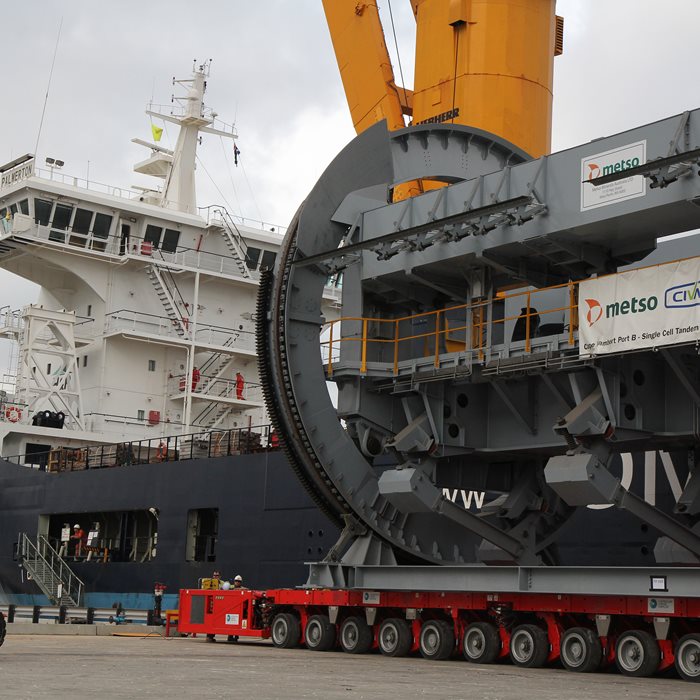 Metso railcar dumper cage and clamps