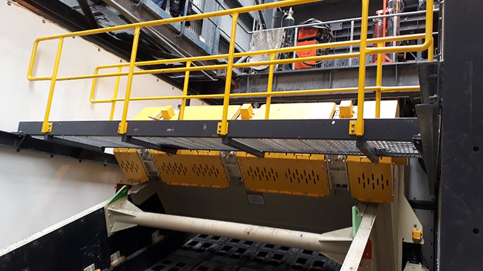 A screen connected to Metso Metrics predictive maintenance solution