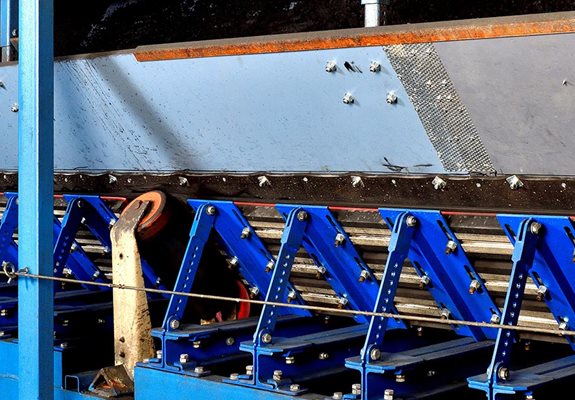 Conveyor loading systems