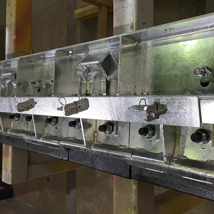 WAMskirt conveyor sealing system