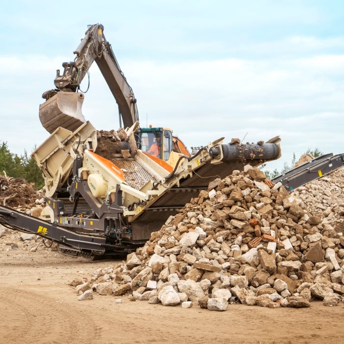 Lokotrack® ST2.3™ mobile scalping screen