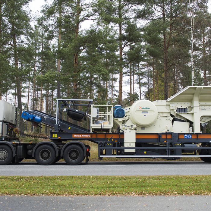 NW106 portable jaw crusher for primary crushing 