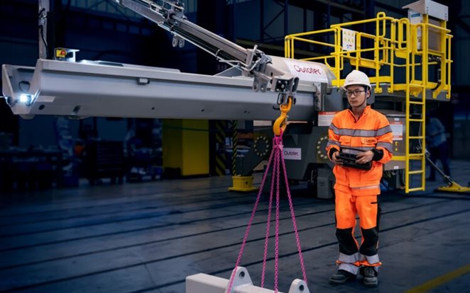 Трубчатая машина для замены футеровки мельниц