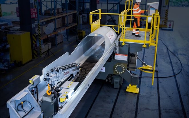 Трубчатая машина для замены футеровки мельниц