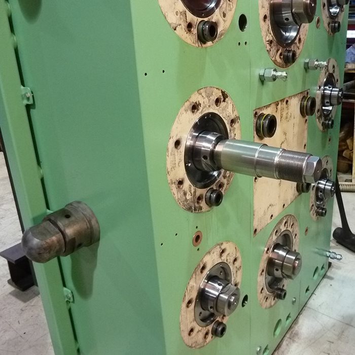 Reacondicionamiento de bloques de prensa de ánodos