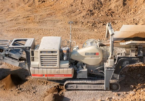 Lokotrack® LT106™ mobile jaw crusher