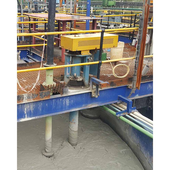 Vertical induced flow pumps.