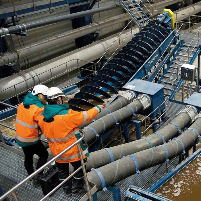 Plataformas de servicio para desaguadores en espiral.